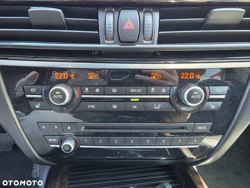 BMW X5 xDrive35i Edition Exclusive - 25