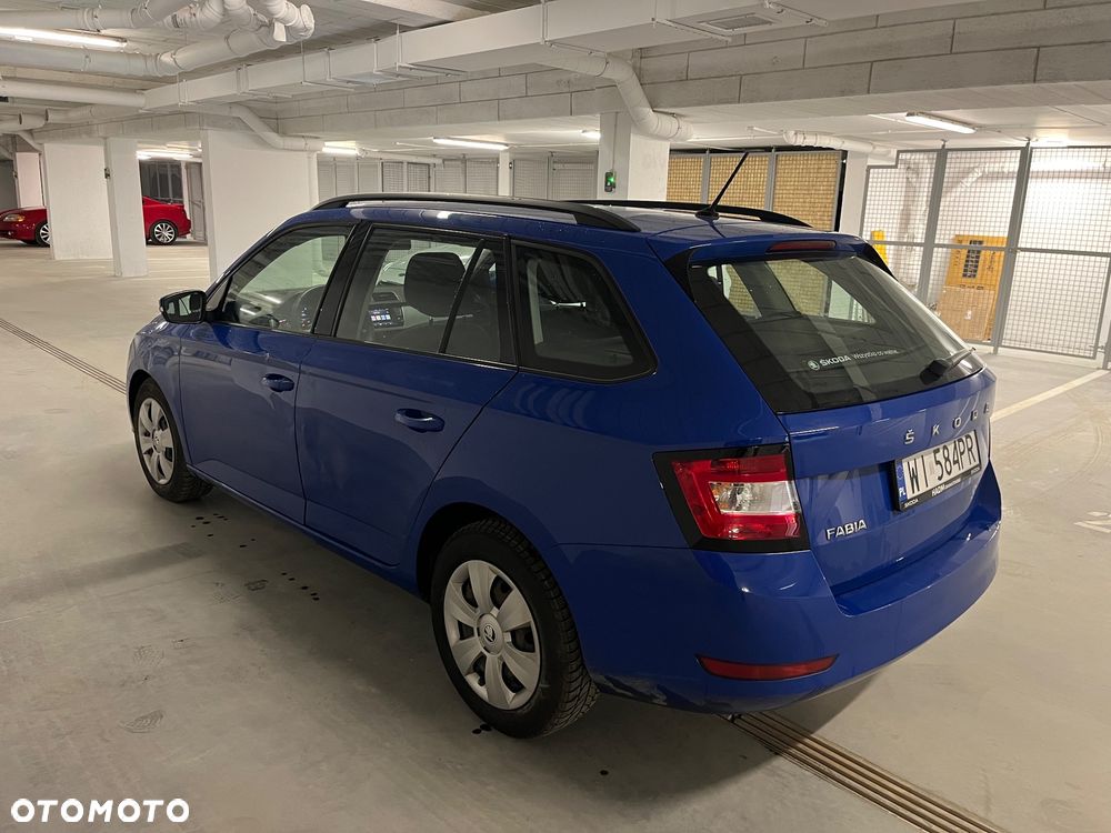 Skoda Fabia 1.0 Ambition Plus - 4