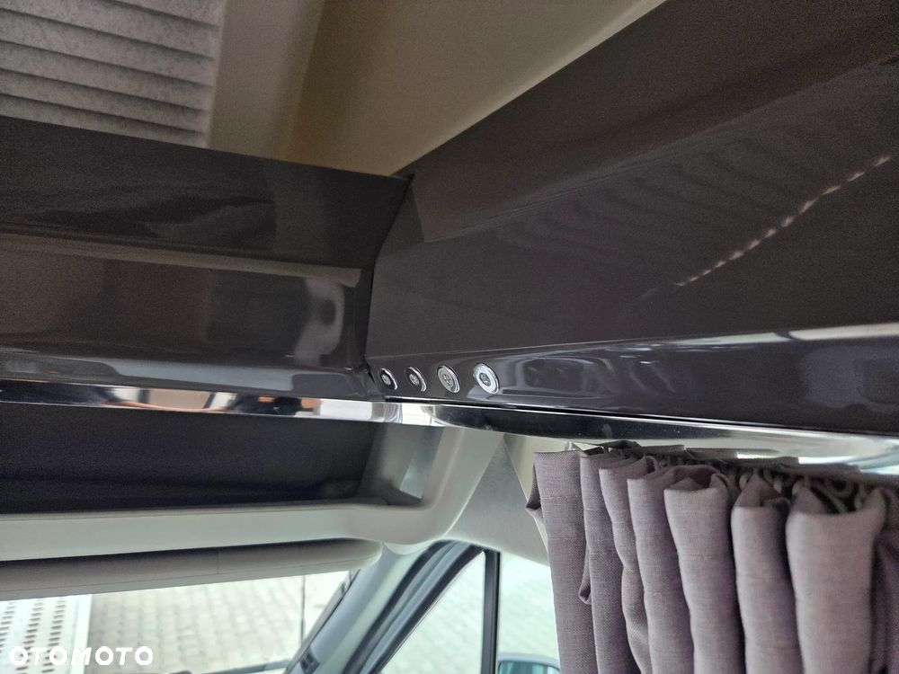 Ford CHAUSSON 716 - 25