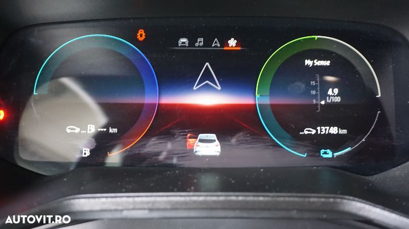 Renault Clio V E-Tech 145 Esprit Alpine - 11