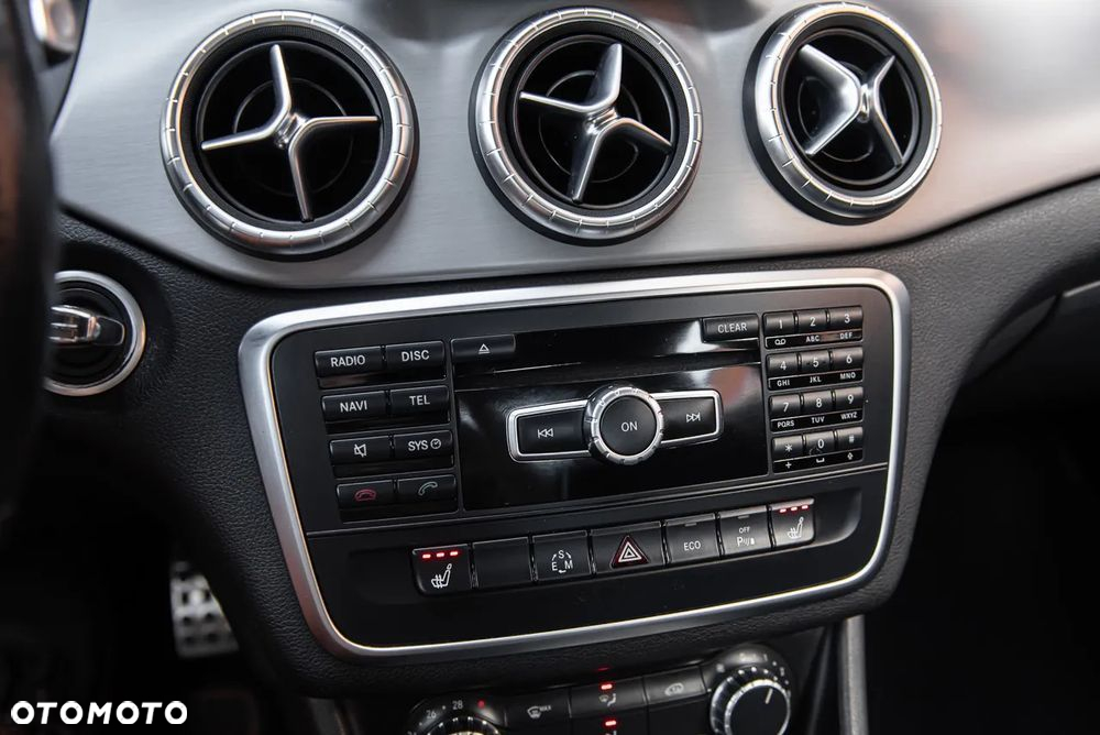 Mercedes-Benz CLA 220 d 7G-DCT AMG Line - 28