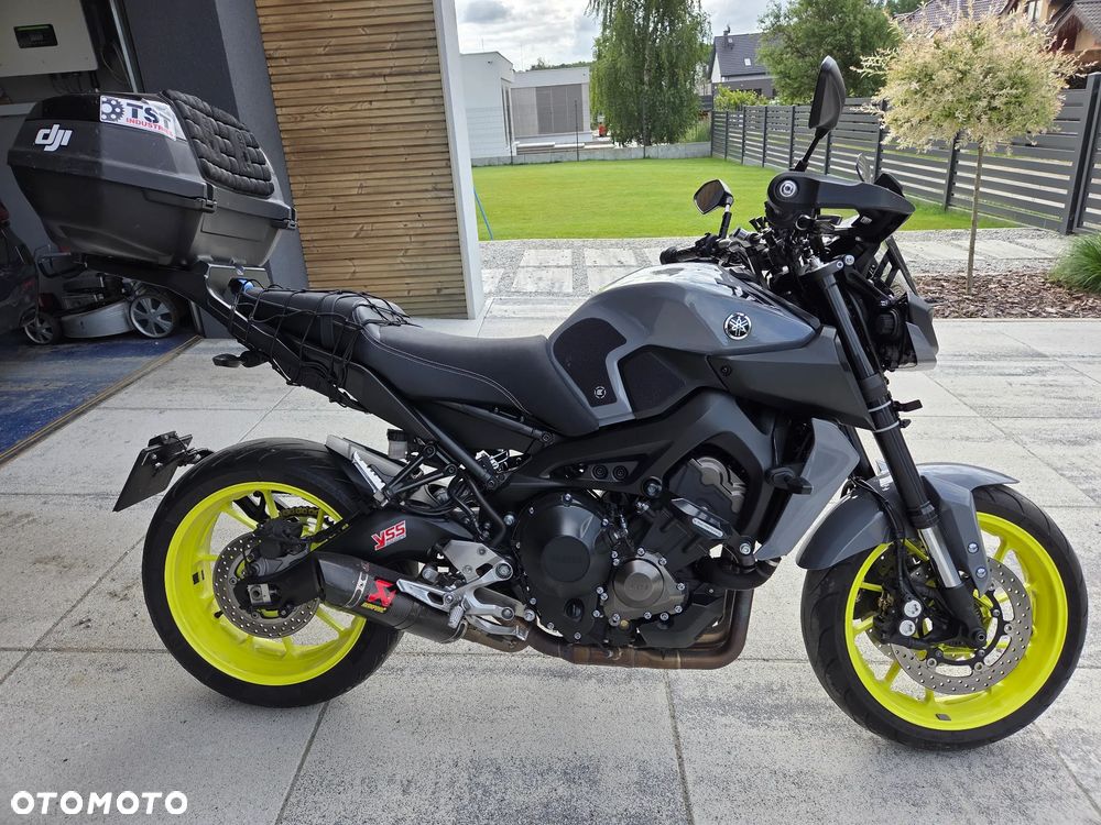 Yamaha MT - 6