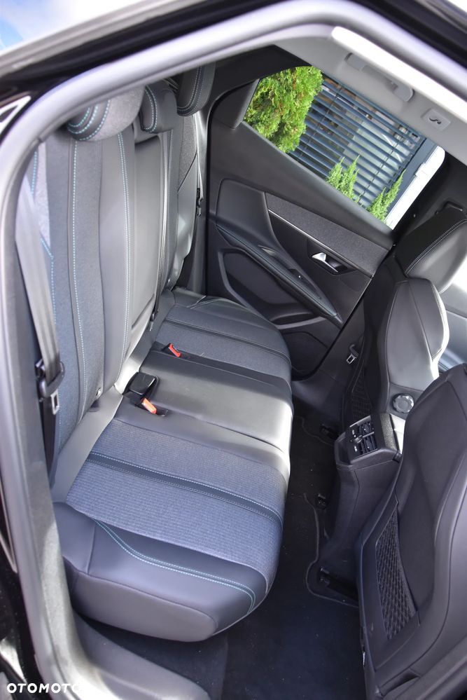 Peugeot 3008 BlueHDi 130 Stop & Start EAT8 Allure Pack - 20