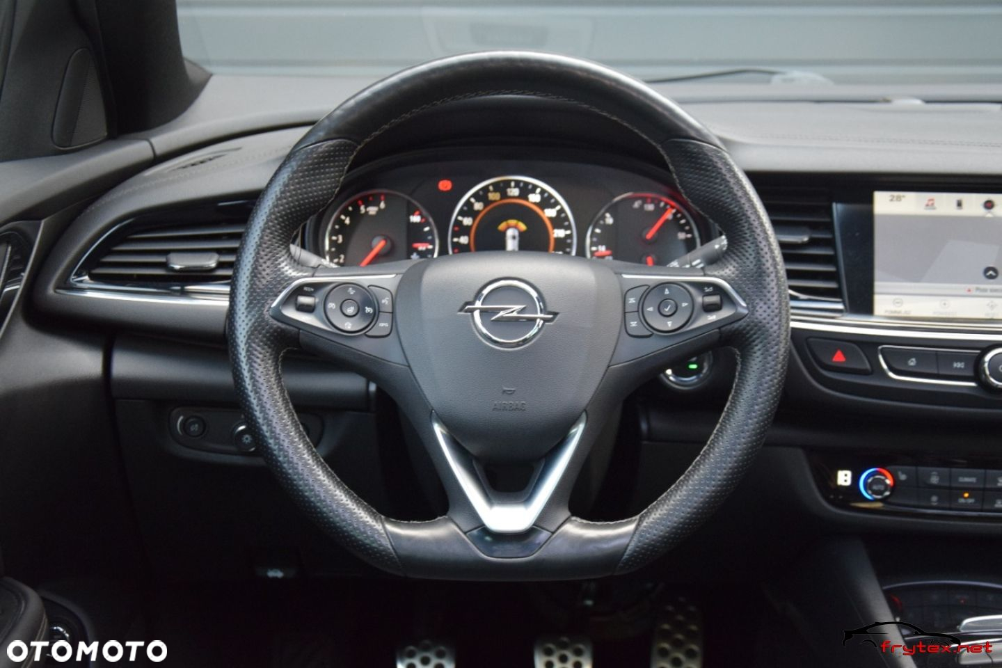 Opel Insignia - 29