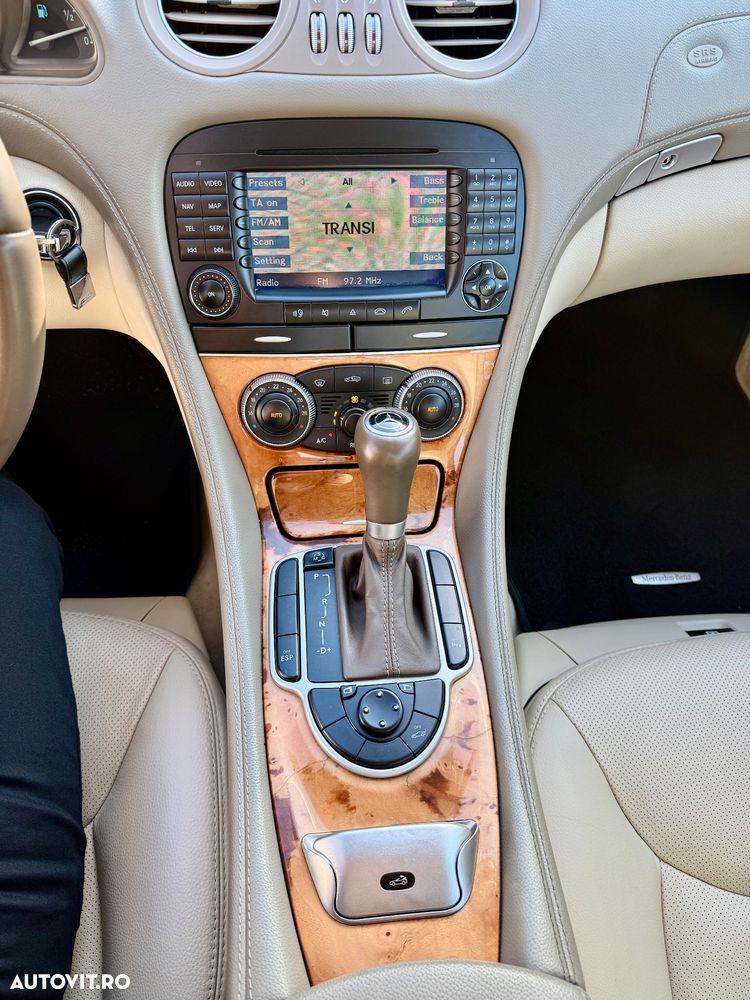 Mercedes-Benz SL - 21