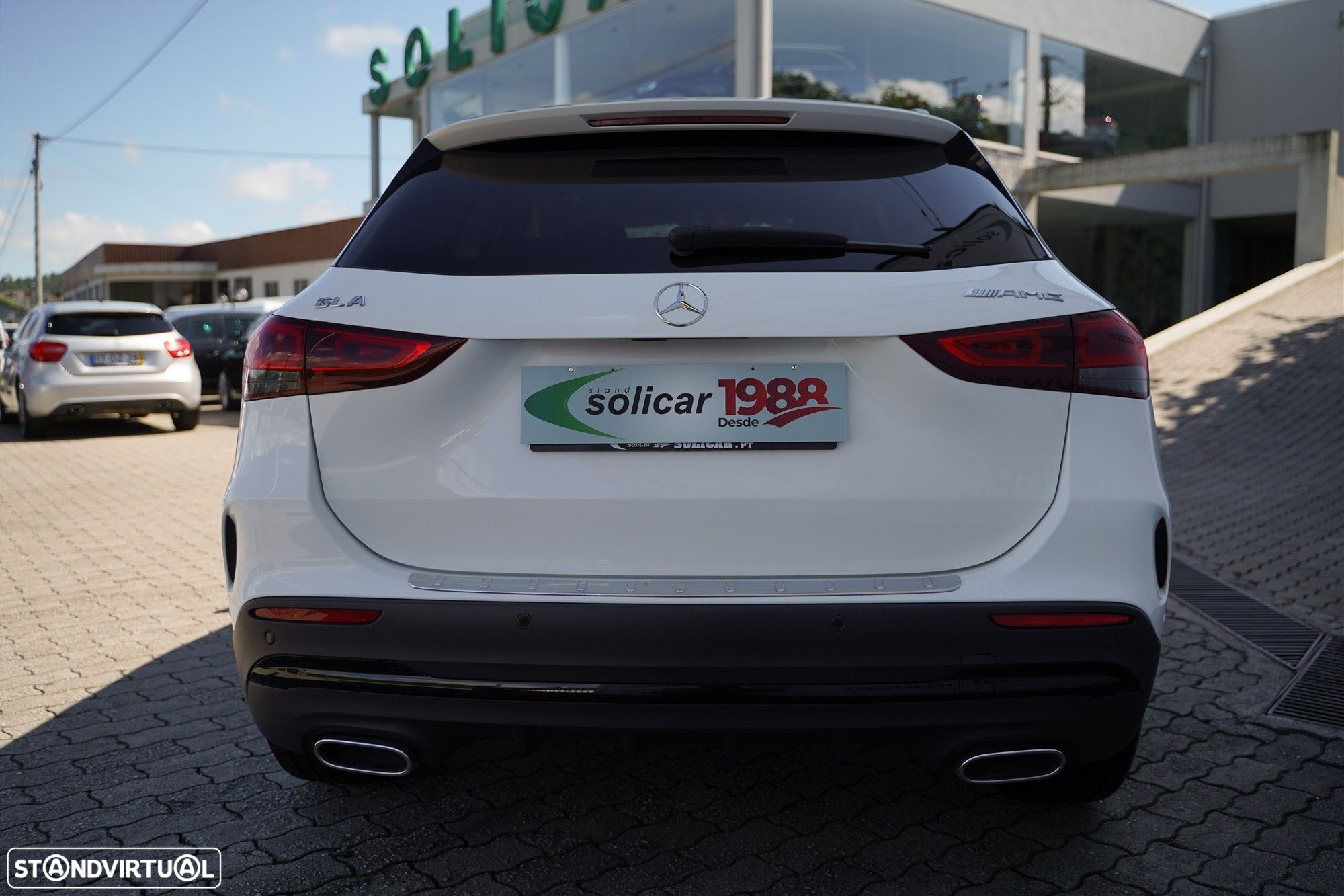Mercedes-Benz GLA 180 d AMG Line - 3