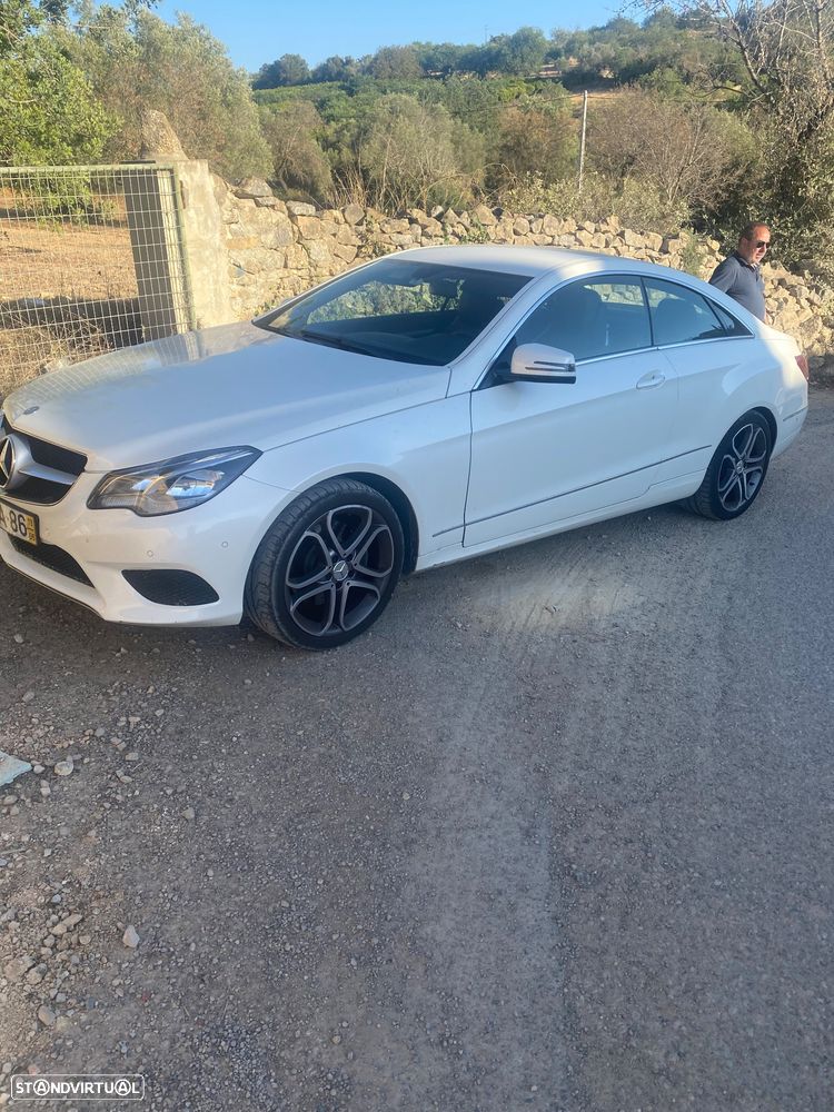 Mercedes-Benz E 220 - 1