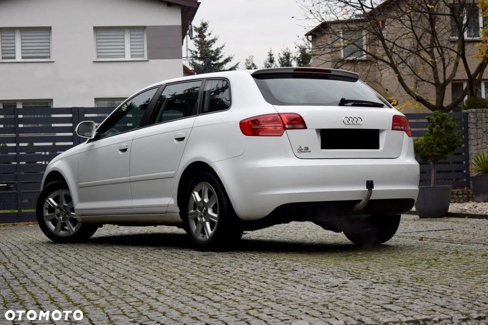 Audi A3 Sportback 1.6 Ambiente - 7
