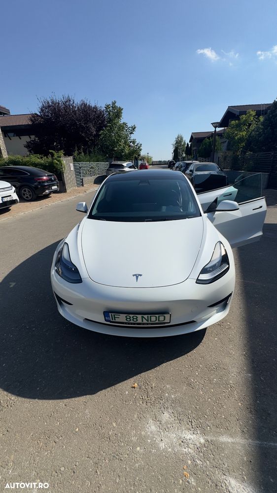 Tesla Model 3 RWD - 1
