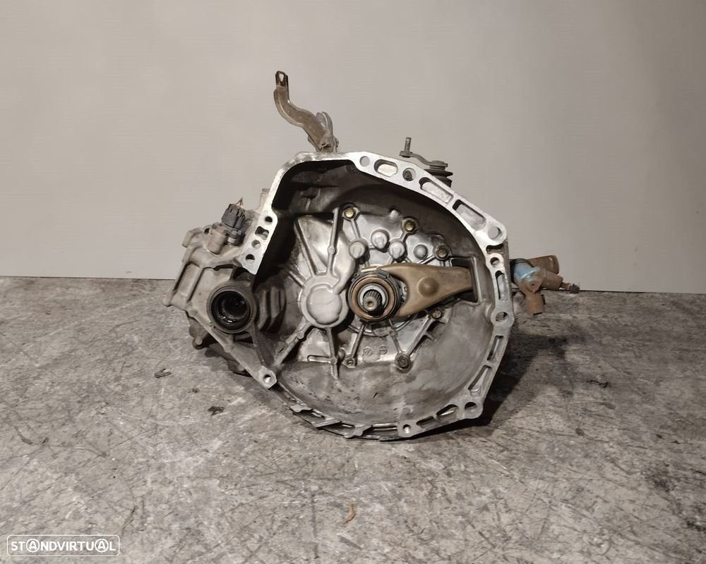 CAIXA VELOCIDADES TOYOTA YARIS 2001 -01005907 - 8