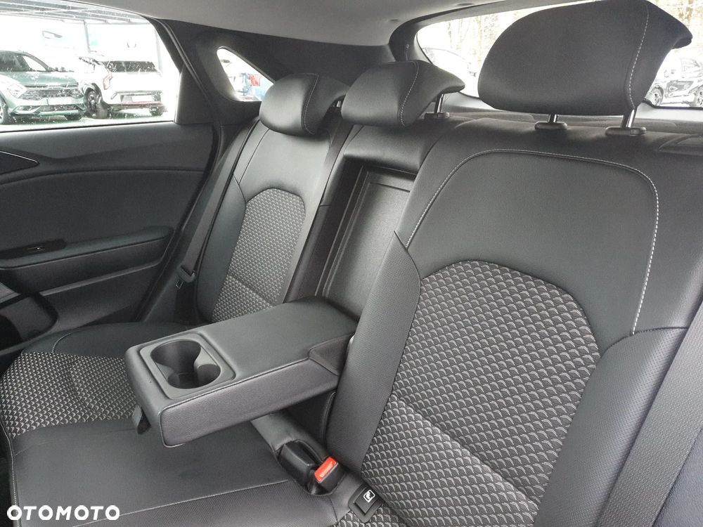 Kia Ceed 1.5 T-GDI Business Line Plus DCT - 16