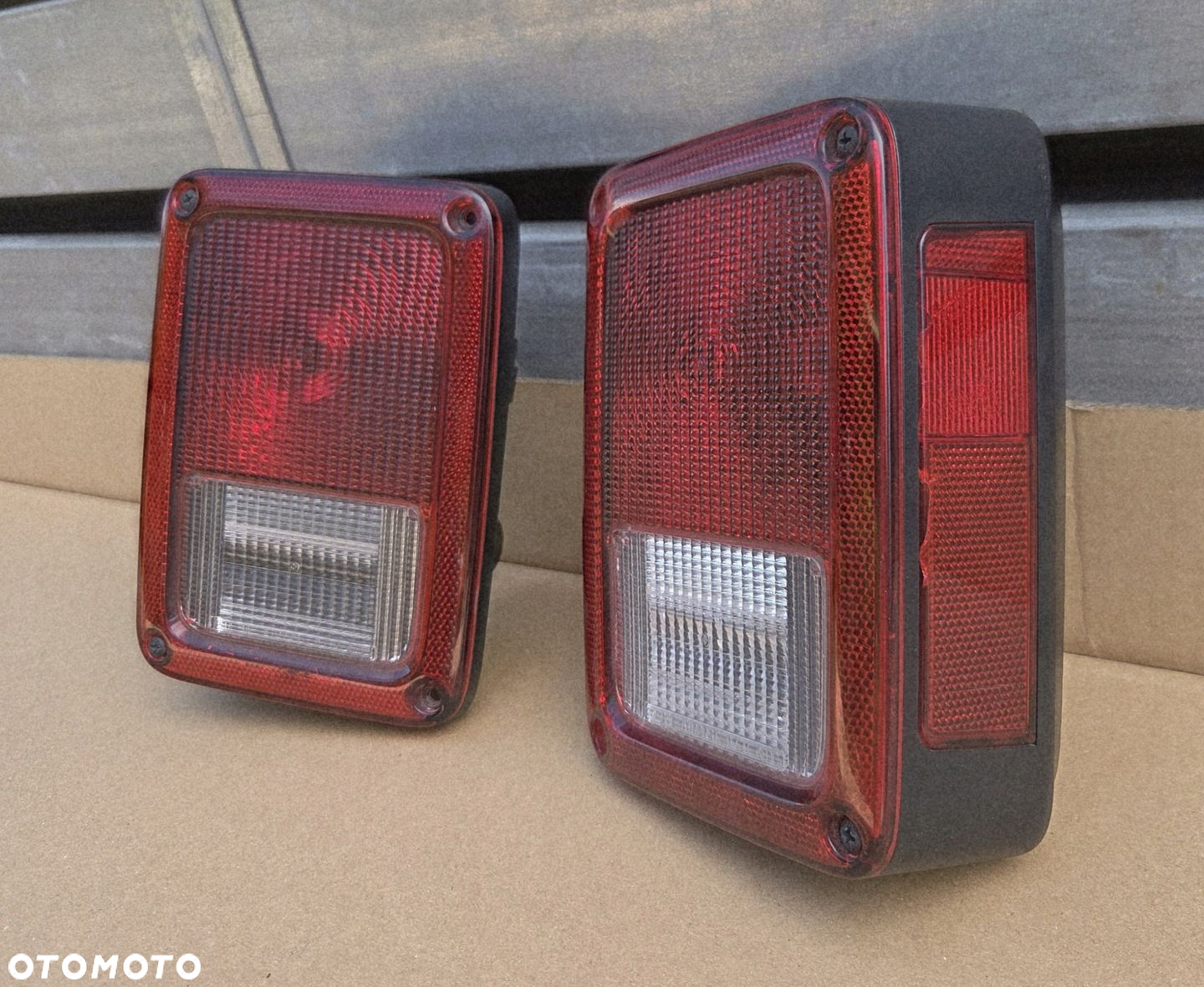 JEEP OE WRANGLER JK JKU LAMPA TYŁ TYLNA PRAWA USA ORYGINAŁ 55077890AD - 2