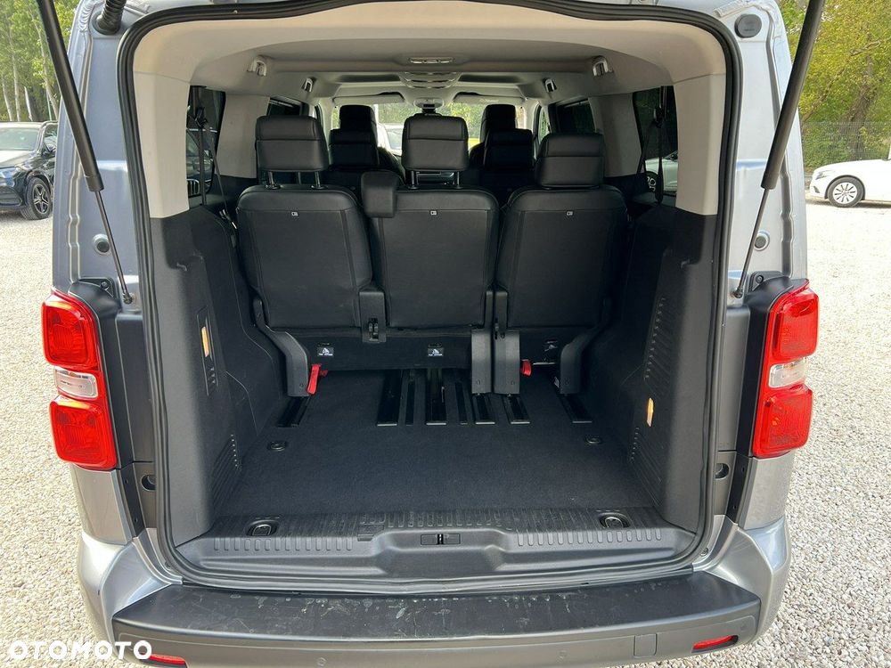 Peugeot Traveller 2.0 BlueHDi Long Business Vip - 17