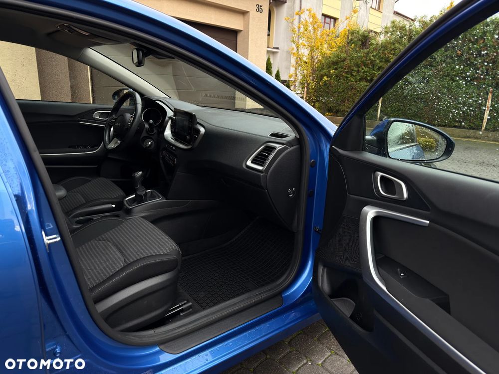 Kia Ceed 1.5 T-GDI M - 21