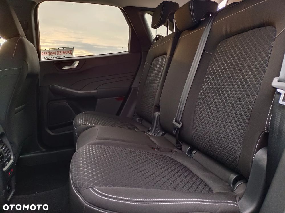 Ford Kuga - 11