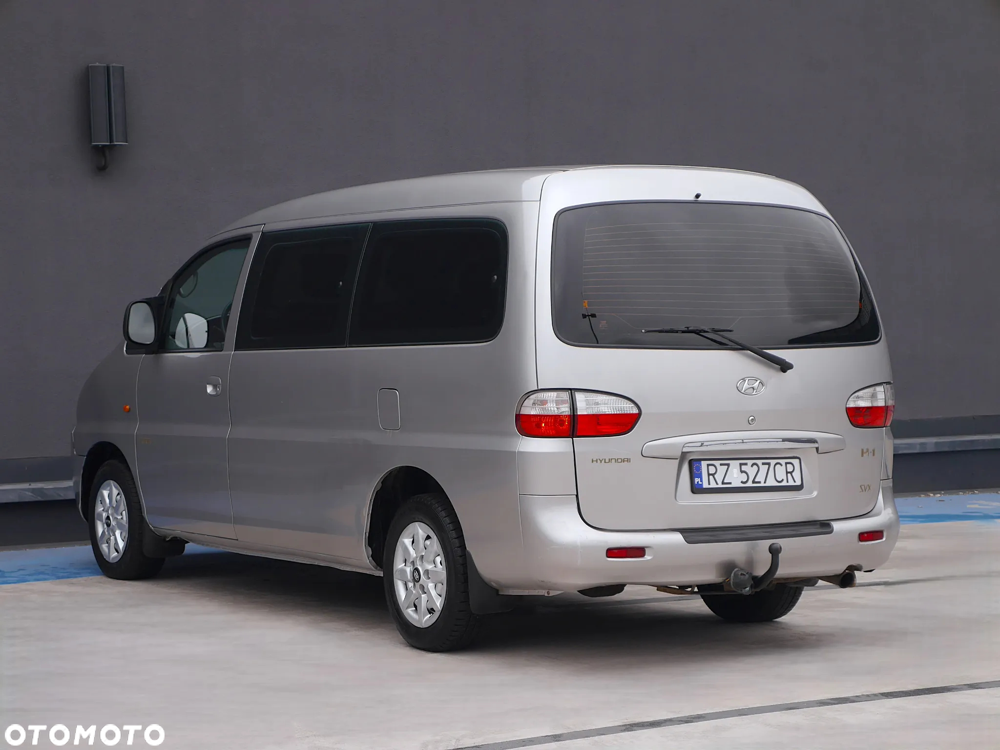 Hyundai H-1 2.5 CRDi Travel Family+ - 4