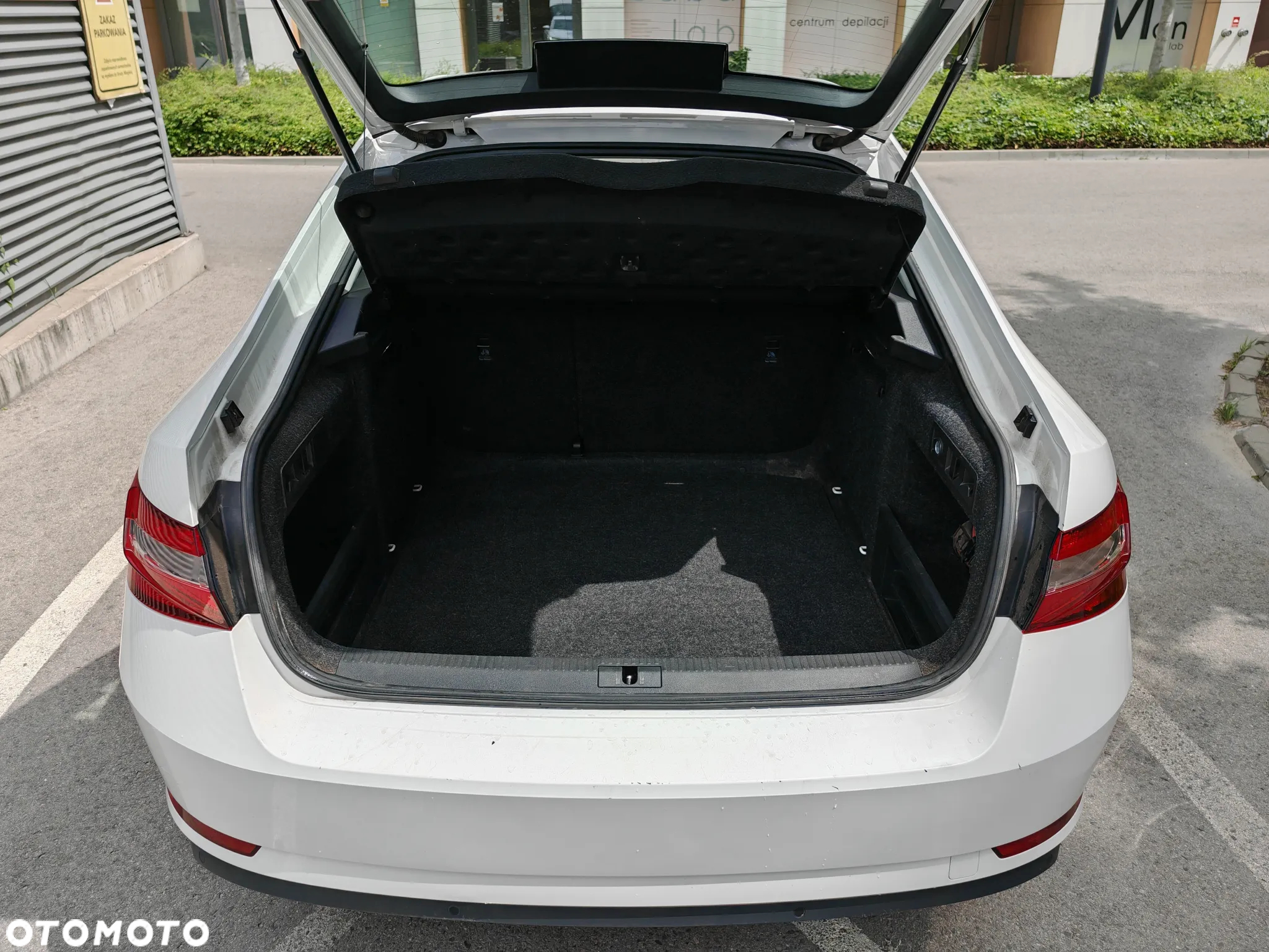 Skoda Superb 1.5 TSI ACT Active - 38