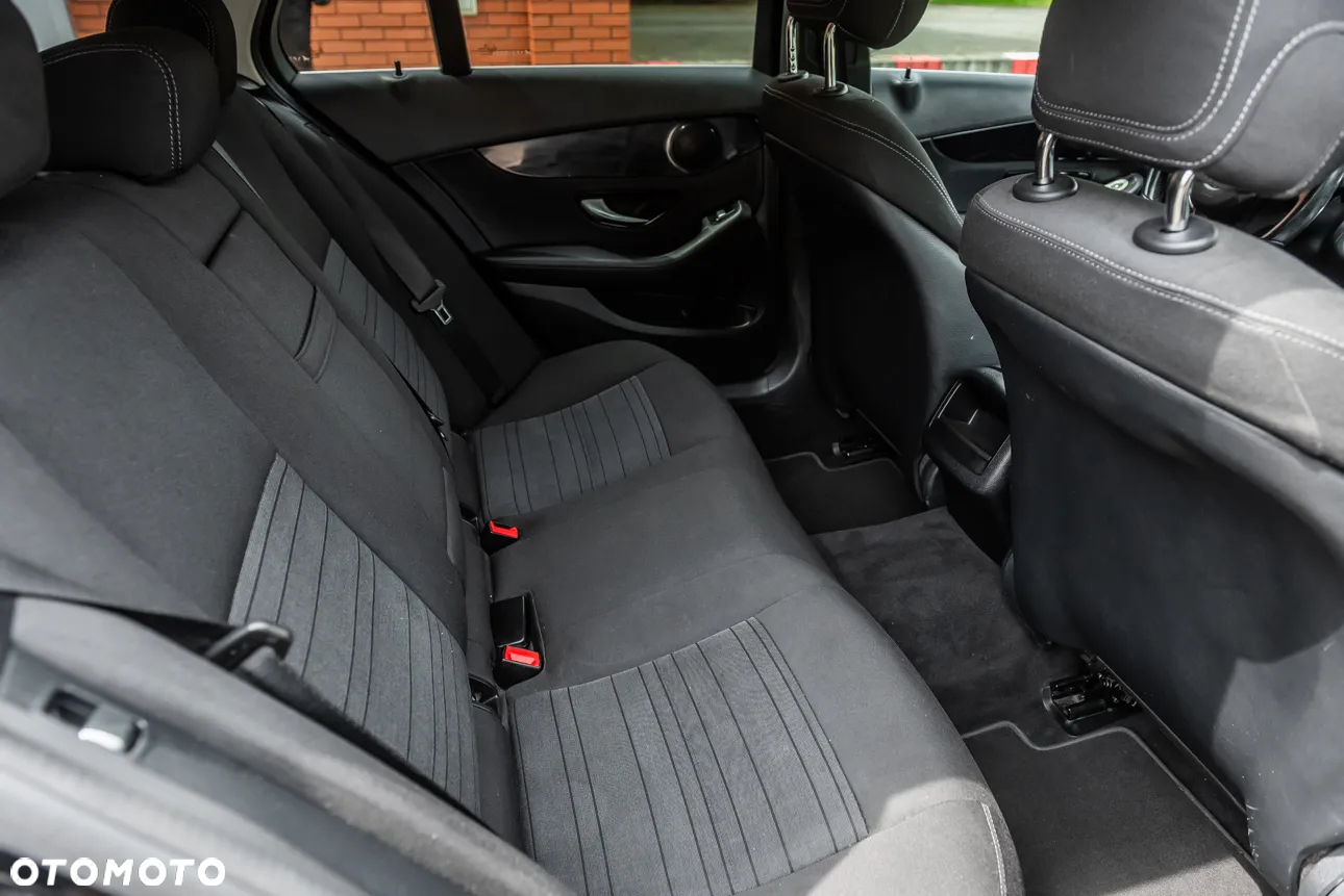 Mercedes-Benz Klasa C 180 (BlueTEC) d T 7G-TRONIC - 28