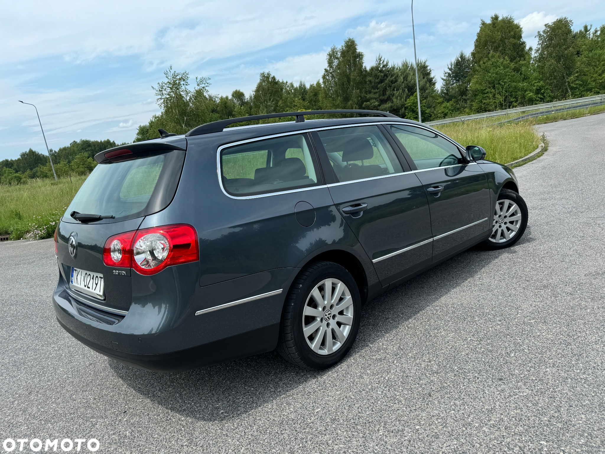 Volkswagen Passat 2.0 TDI Comfortline - 9