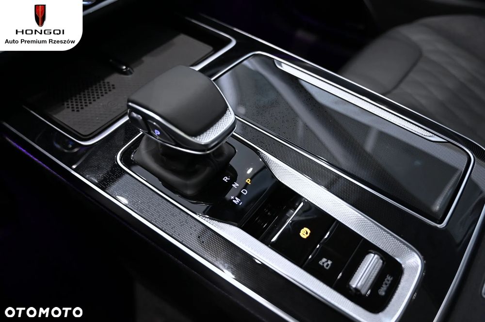 Hongqi HS5 2.0T AWD - 11