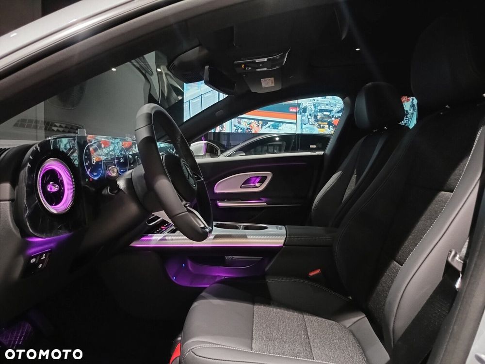 Mercedes-Benz CLA - 21