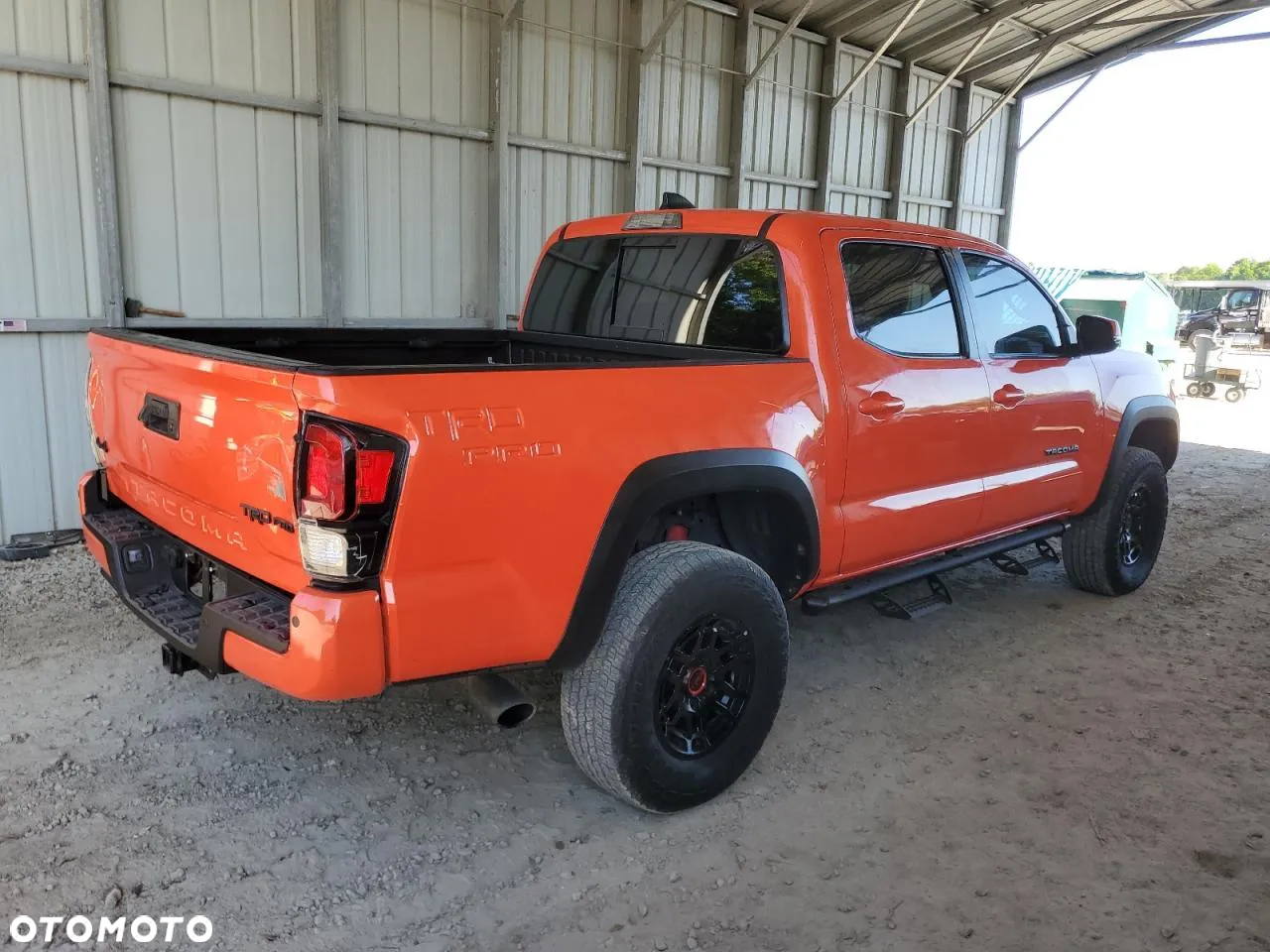 Toyota Tacoma - 3