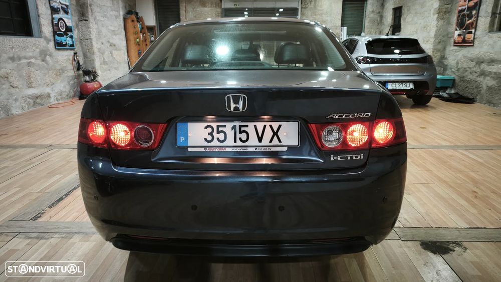 Honda Accord 2.2 i-CTDi Executive - 8