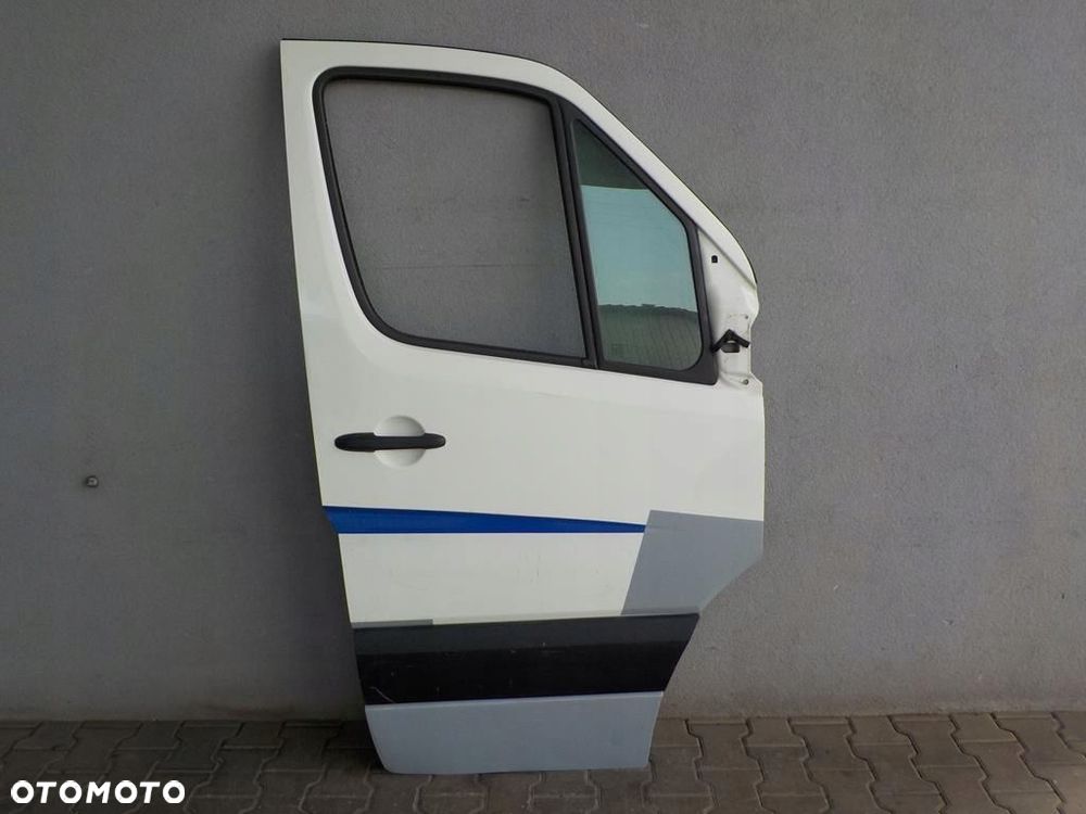 VW CRAFTER SPRINTER 906 DRZWI PRAWE PRZÓD PASAŻERA - 1