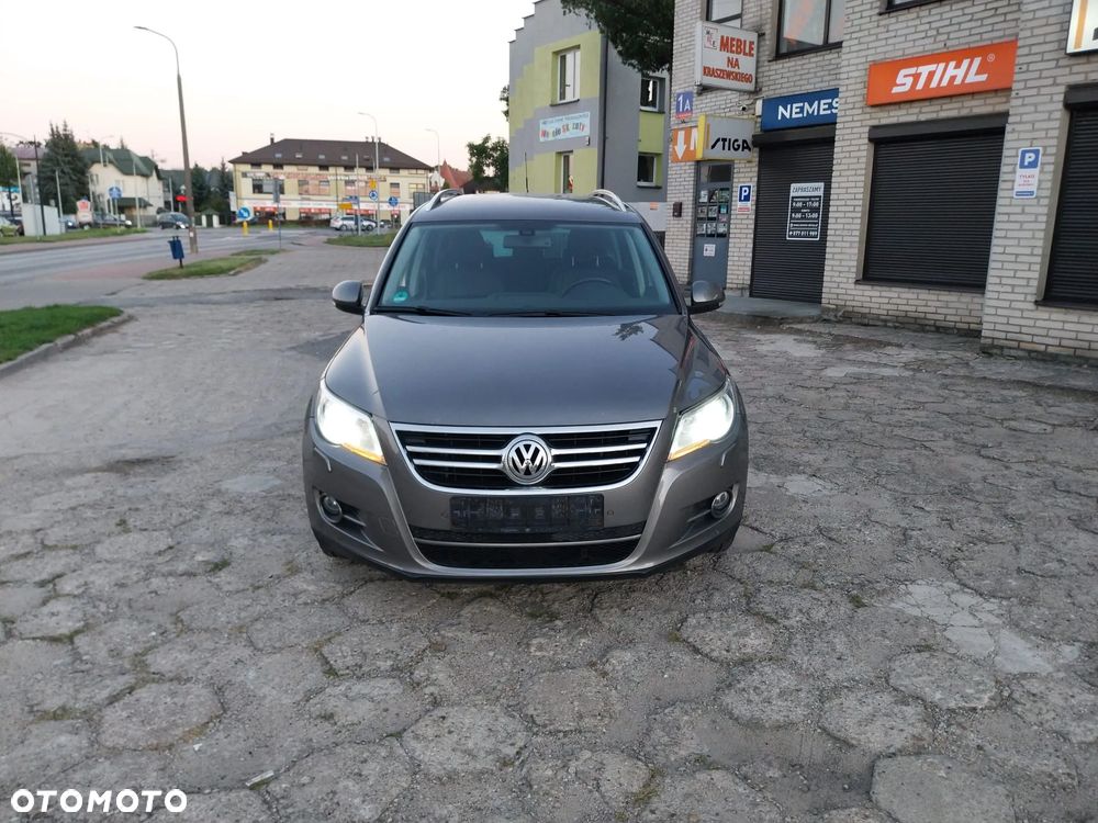 Volkswagen Tiguan 2.0 TDI DPF 4Motion Track & Avenue - 4