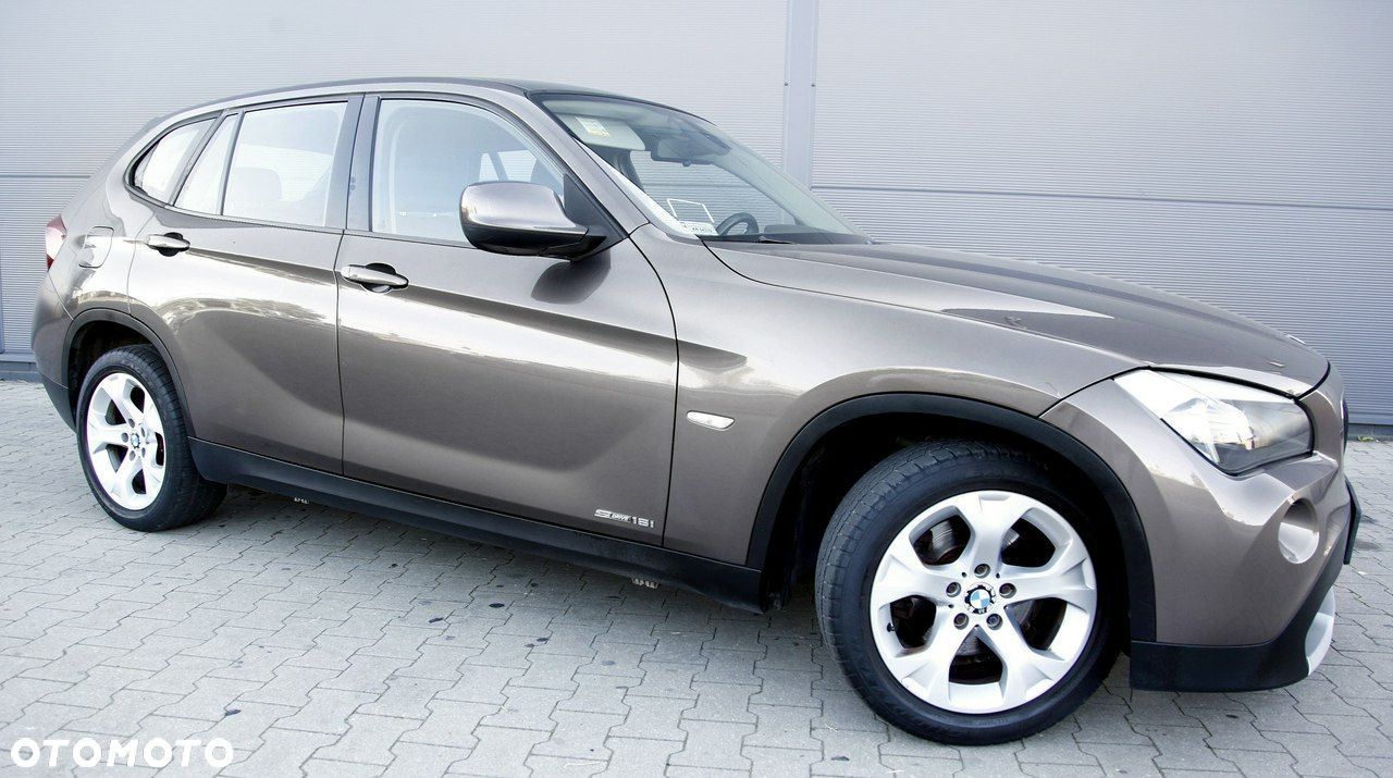 BMW X1 sDrive18i - 24