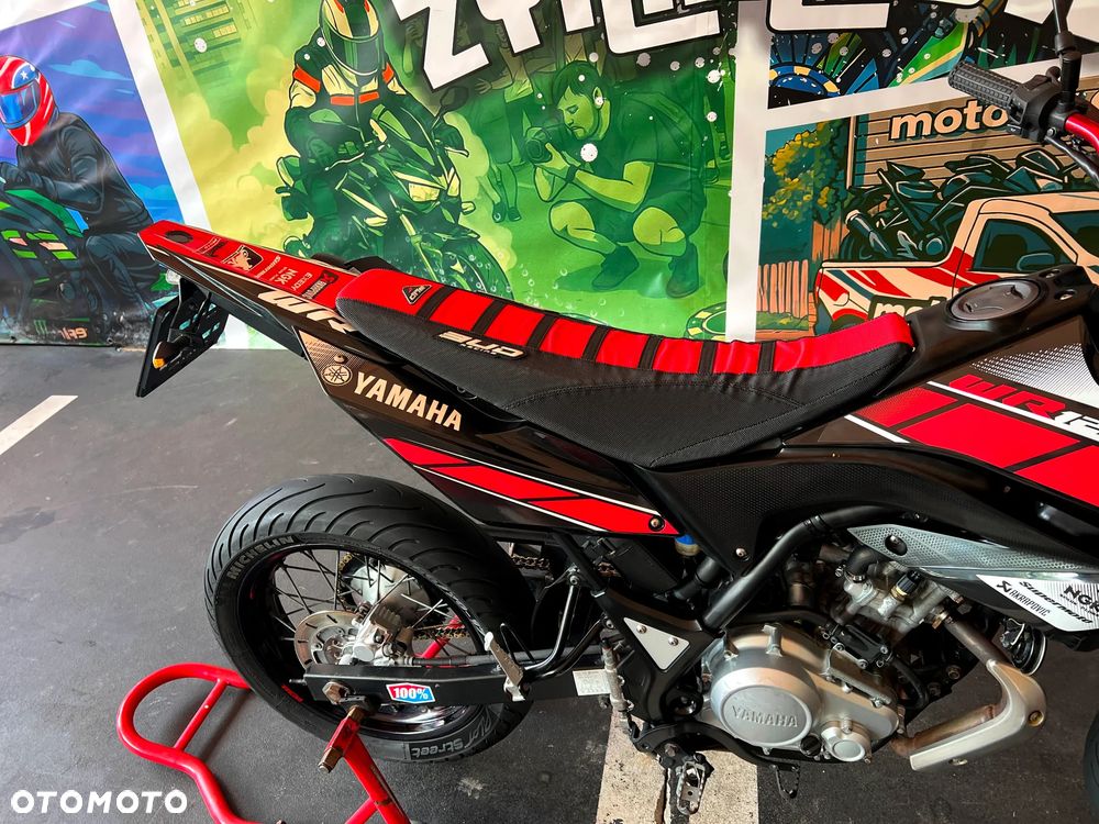 Yamaha WR - 8