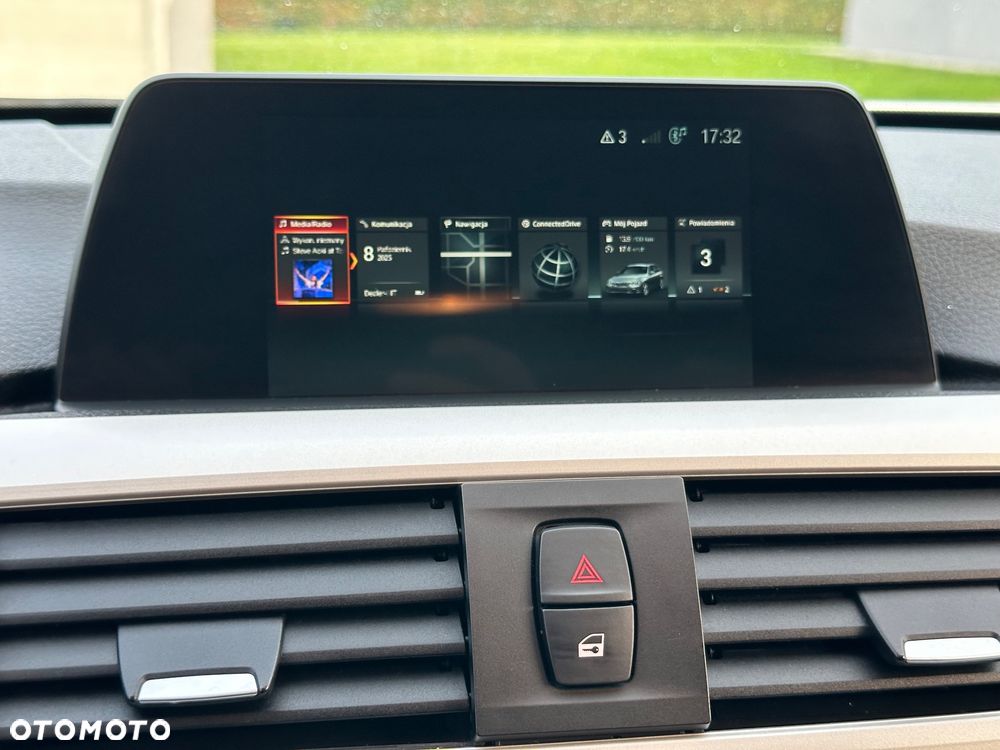 BMW Seria 3 318i Advantage - 24