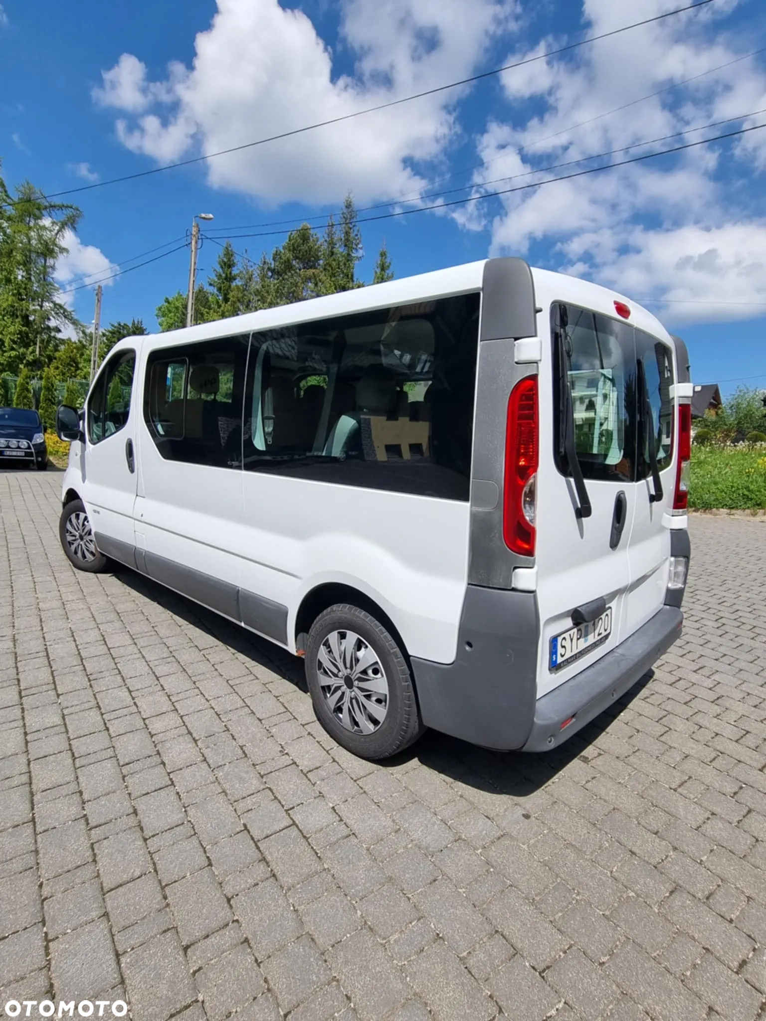 Renault Trafic 2.0 dCi 115 L2H1 - 4