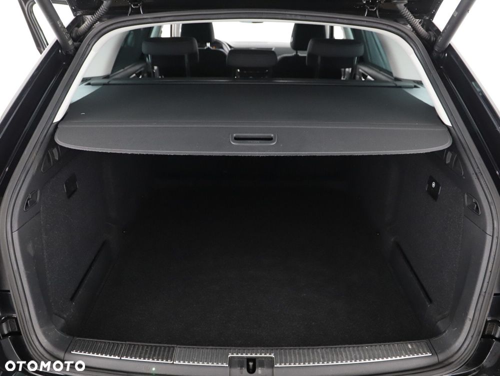 Skoda Superb 2.0 TDI SCR 4x4 Scout DSG - 13