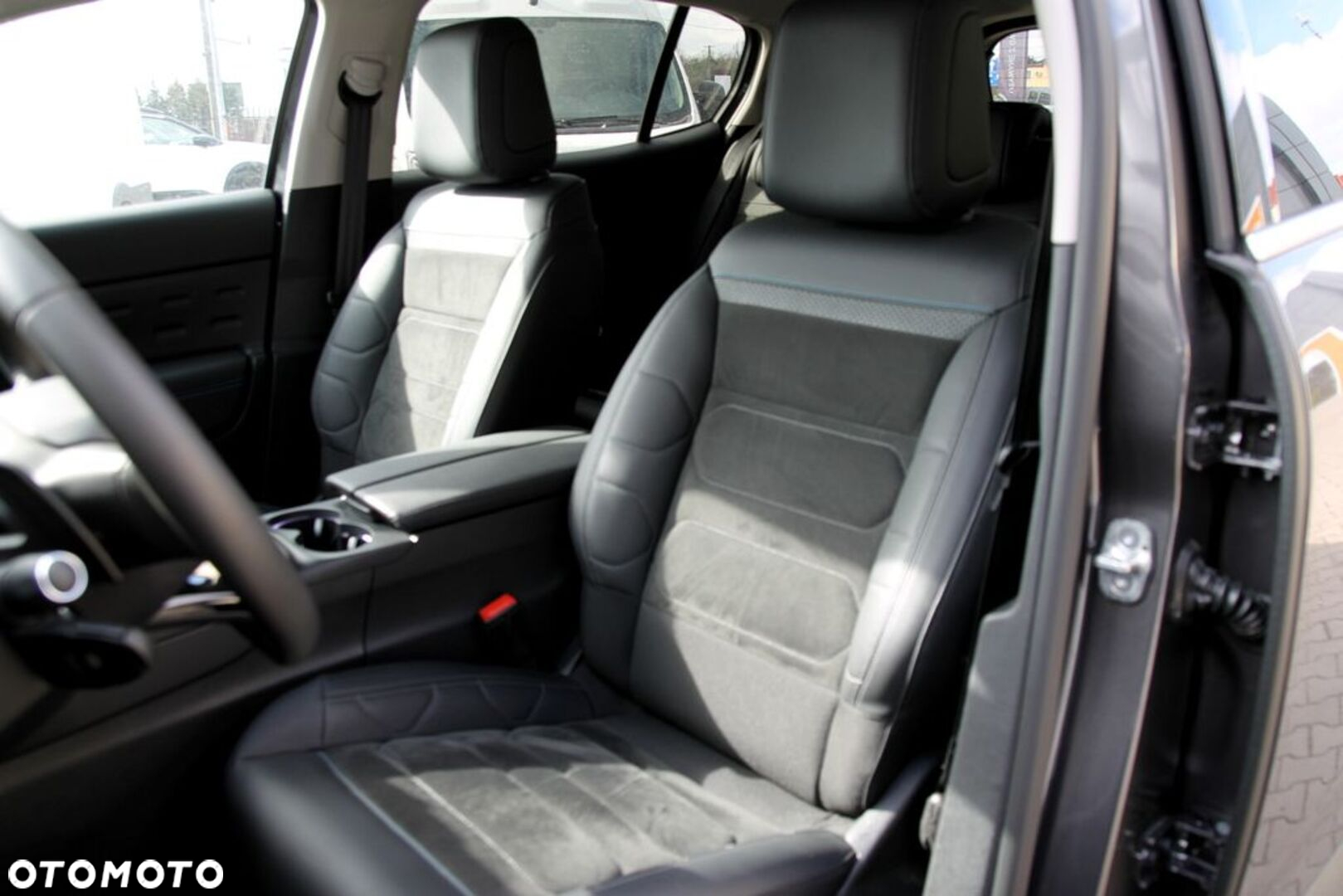 Citroën C5 Aircross 1.2 mHEV Max eDCT6 - 19