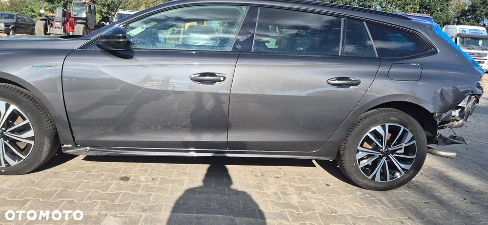 Peugeot 508 SW PureTech PHEV 225 Allure S&S e-EAT8 - 16