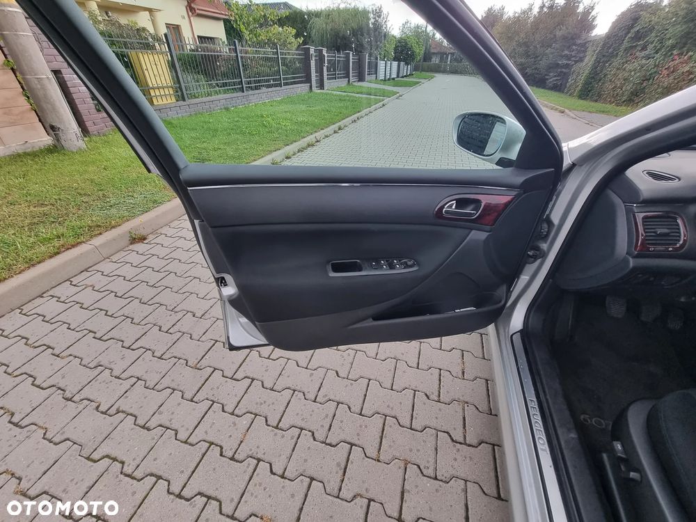 Peugeot 607 - 7