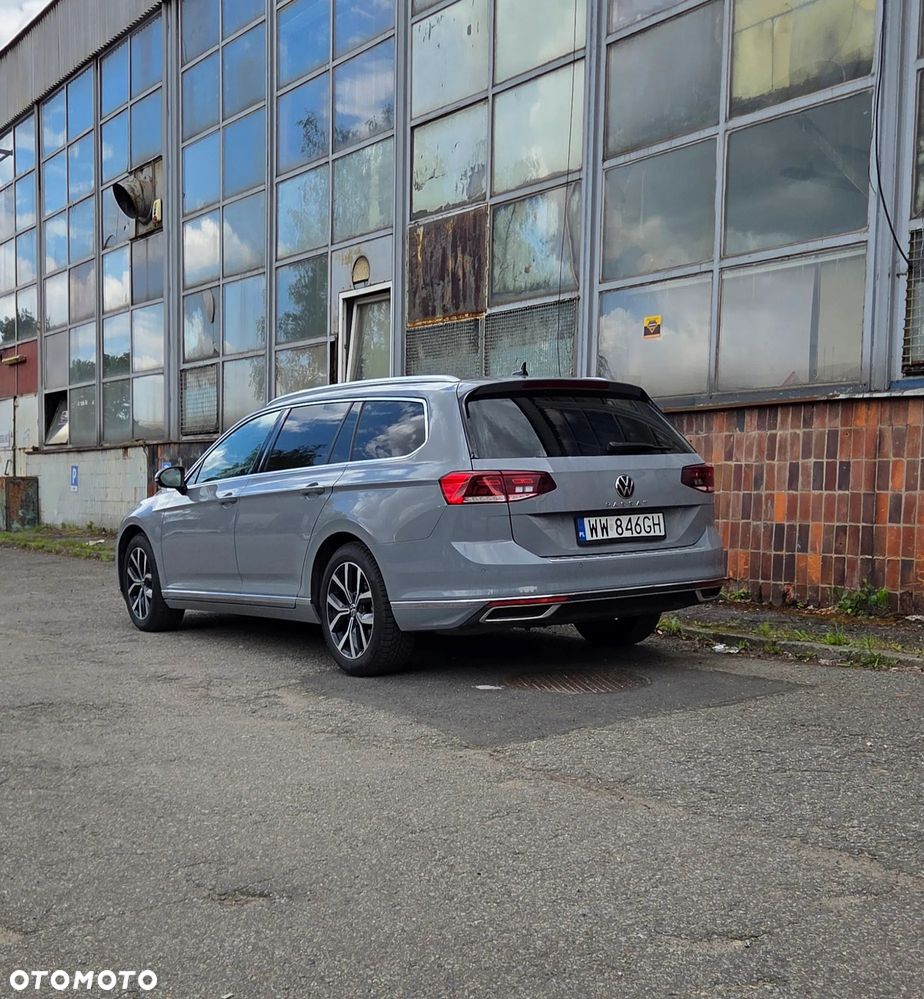 Volkswagen Passat 2.0 TDI Elegance DSG - 5