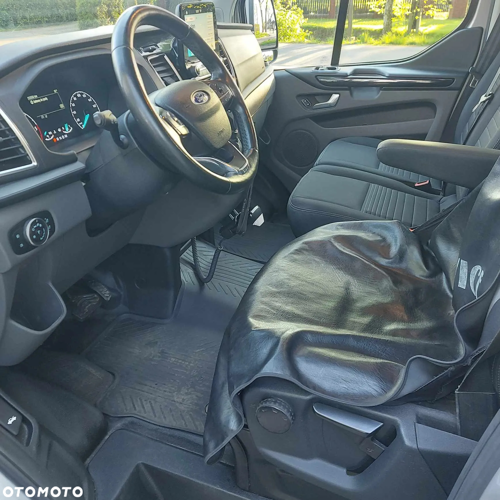 Ford Transit Custom - 11