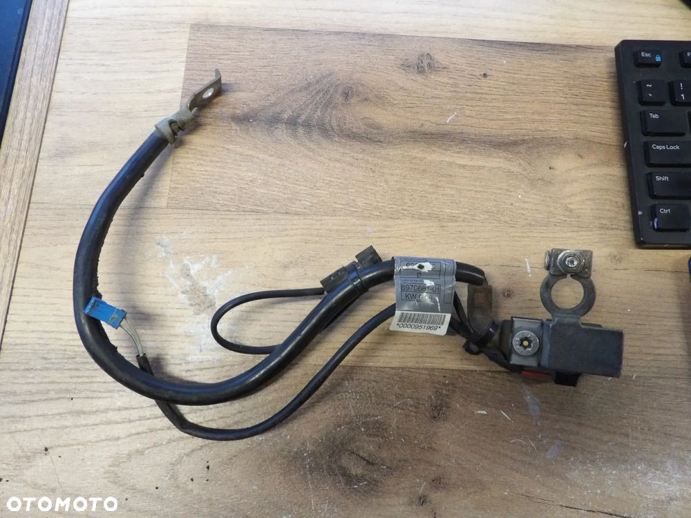 BMW - E60,E61 - KLEMA MINUSOWA - 6970681 - 1