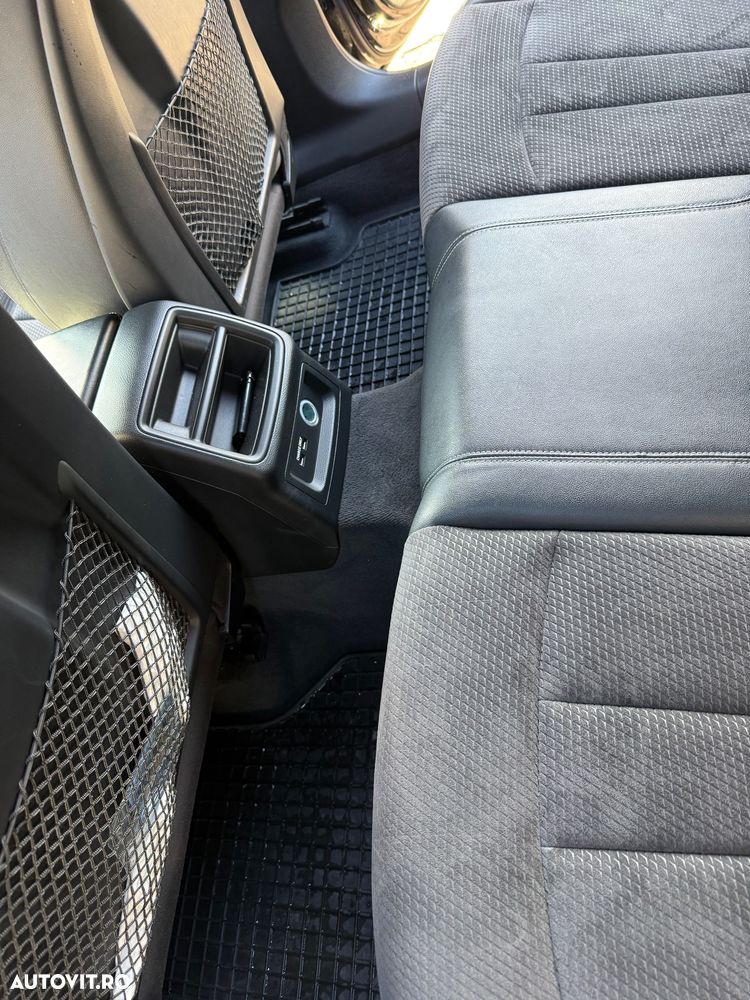 Audi A4 2.0 TDI quattro S tronic Sport - 17