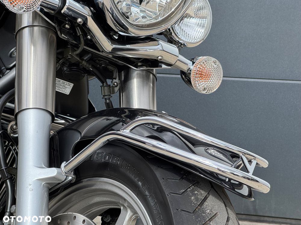 Yamaha XVS - 6