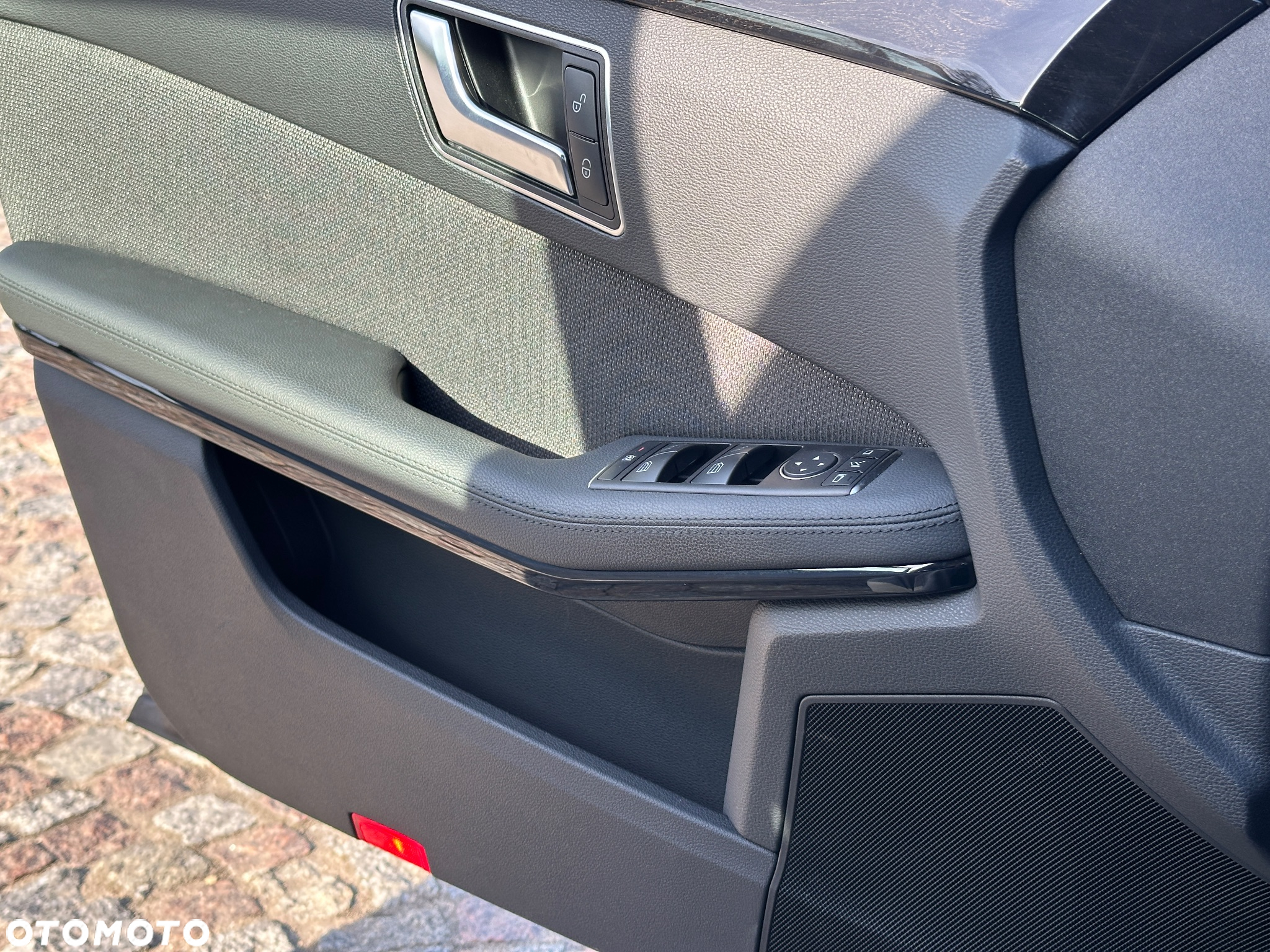 Mercedes-Benz Klasa E 200 BlueEFFICIENCY 7G-TRONIC Avantgarde - 18