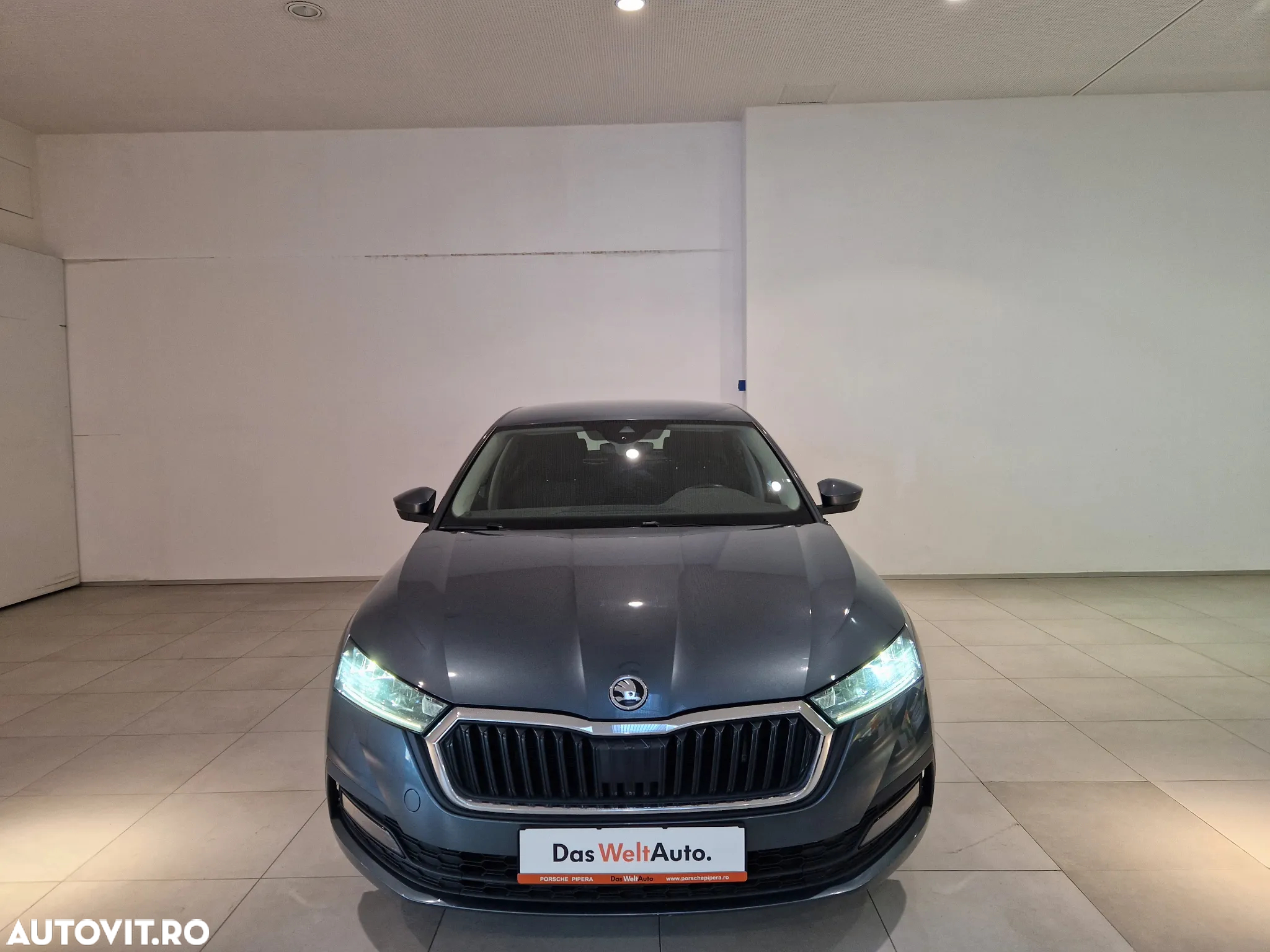 Skoda Octavia 2.0 TDI DSG Ambition - 4