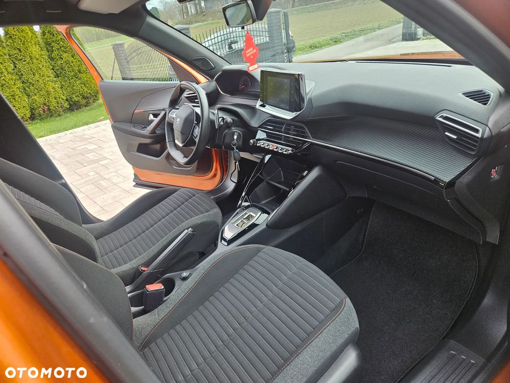 Peugeot 2008 PureTech 130 Stop&Start EAT6 Signature - 22