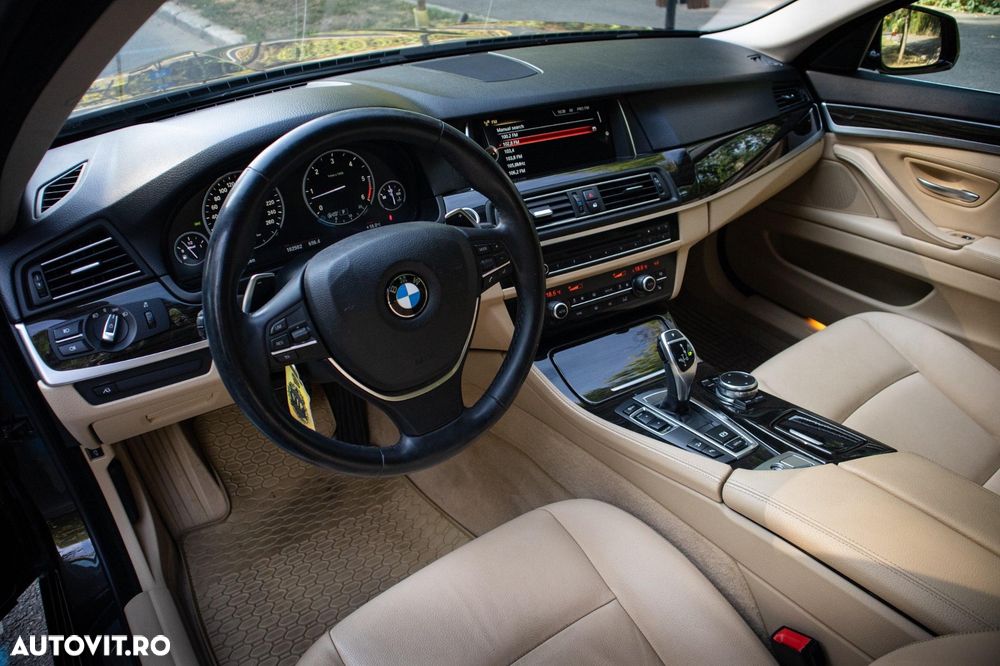 BMW Seria 5 530d xDrive - 11