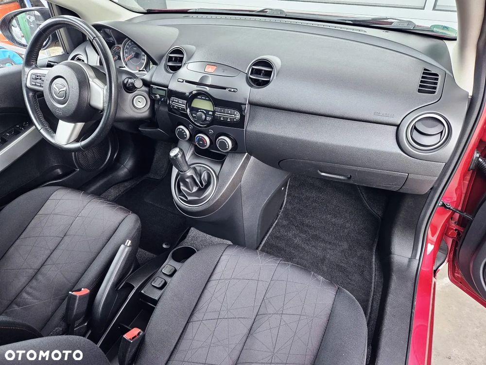 Mazda 2 2013