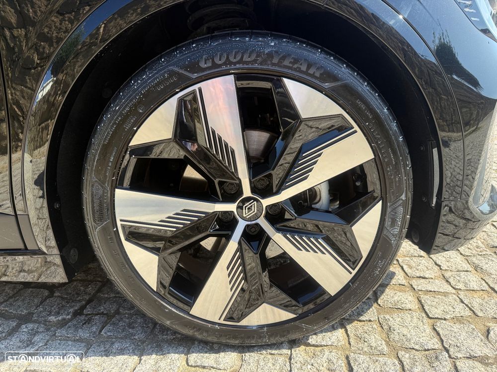 Renault Mégane E-Tech - 18