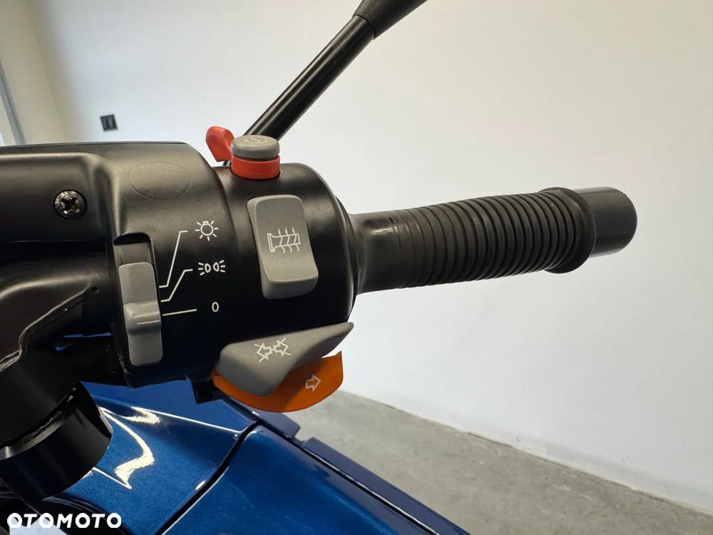 BMW R - 30