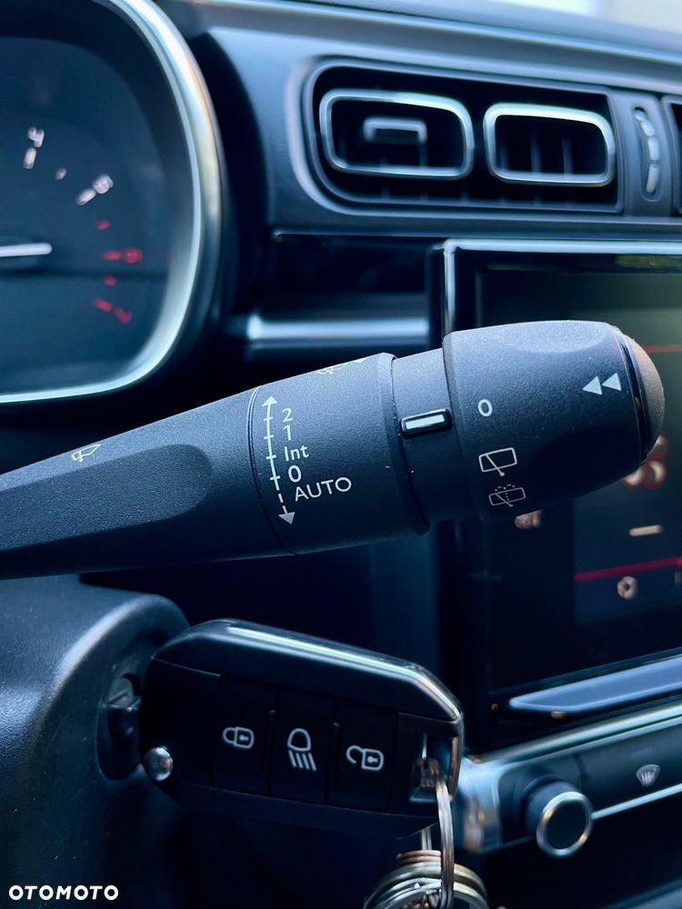 Citroën C3 1.2 PureTech Shine - 23